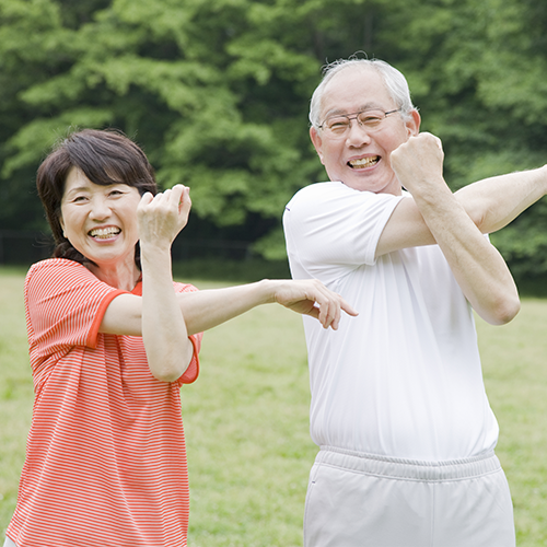 小学生から高齢者の方まで楽トレで健康に！