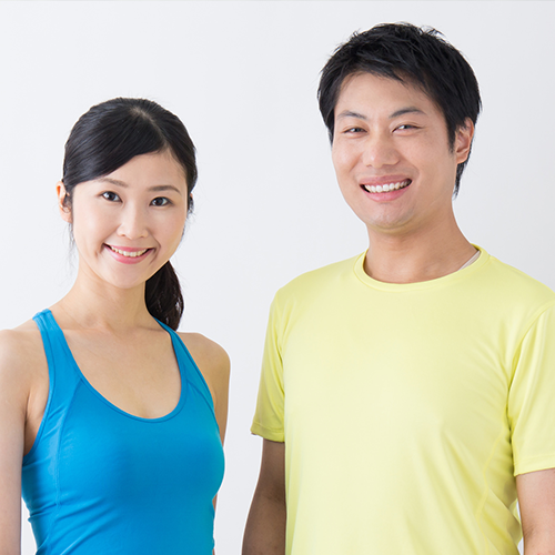 猫背矯正でうつくしい姿勢へ